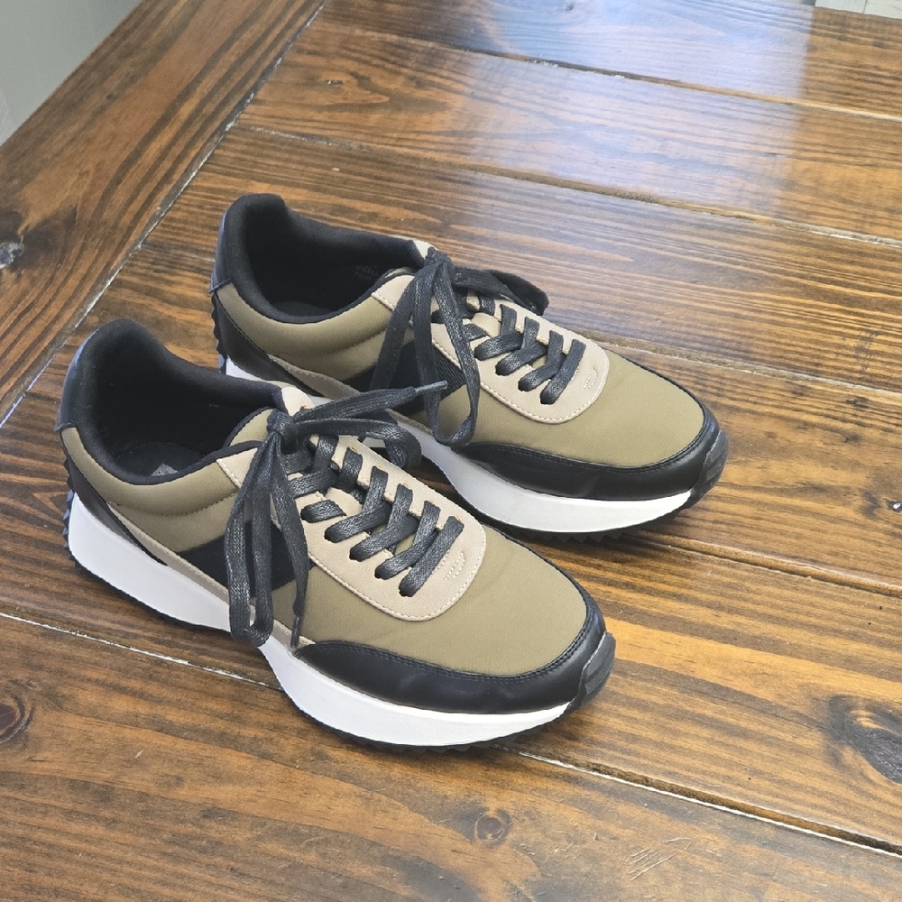 Dolce Vita Sneakers